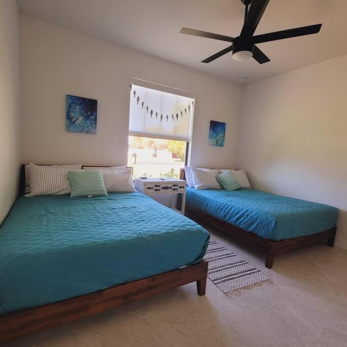 Blue Door Retreat - Luxury Pool Home - Sleeps 8 Cape Coral Exterior foto